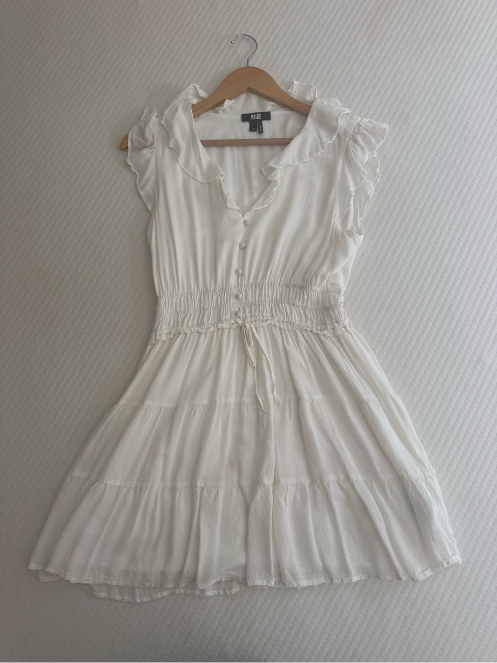 New Paige White Ruffle Sleeve Tiered Dress size S